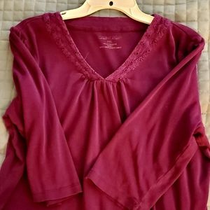 Soft long sleeve v-neck tee